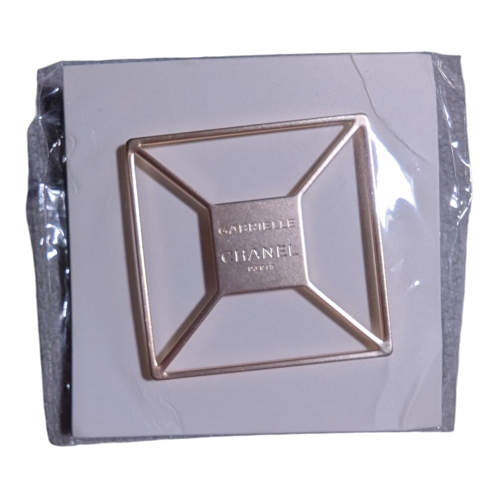 Gabrielle Chanel Brushed Gold Tone Square Promotional Hat Pin Brooch NEW Sealed